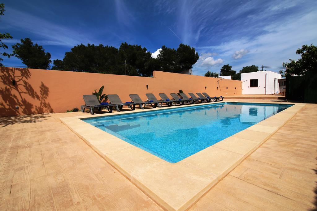 Villa Beso San Antonio  Exterior photo